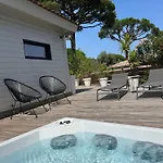Villa Charmante Maison Californienne - Jacuzzi - Piscine Dans Le Domaine - Golfe De St Tropez - 6-8 Personnes Gassin