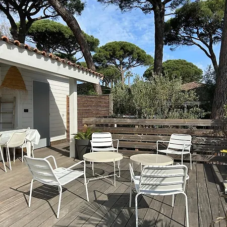 Villa Charmante Maison Californienne - Jacuzzi - Piscine Dans Le Domaine - Golfe De St Tropez - 6-8 Personnes