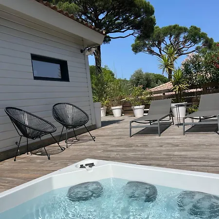 Villa Charmante Maison Californienne - Jacuzzi - Piscine Dans Le Domaine - Golfe De St Tropez - 6-8 Personnes Gassin