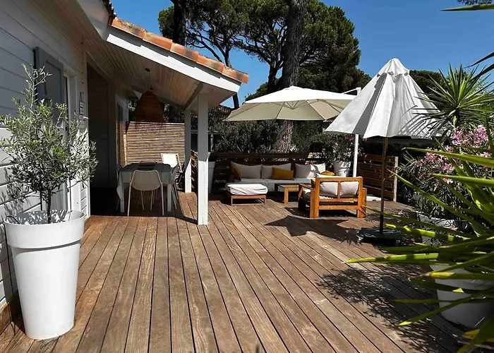 Vila Charmante Maison Californienne - Jacuzzi - Piscine Dans Le Domaine - Golfe De St Tropez - 6-8 Personnes Gassin